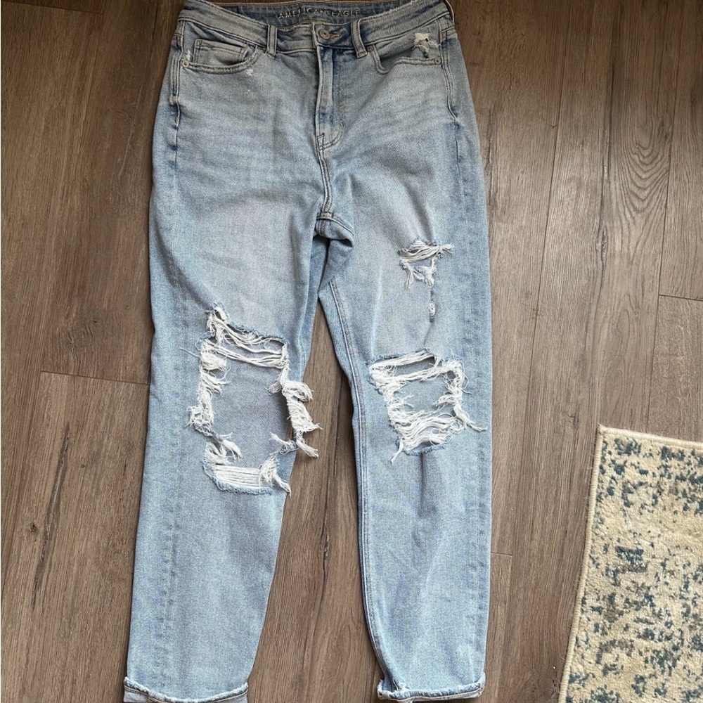 American Eagle Mom Jeans Womens 4 Reg Blue High Rise Distressed Denim